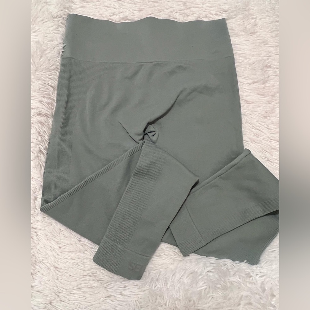 Set active matcha green ribbed leggings size large